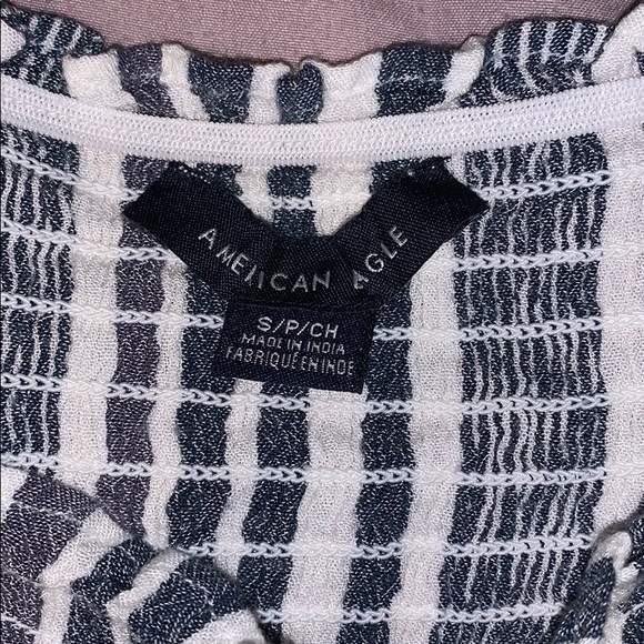 Stripped Flowy Long-sleeve Top - Picture 3 of 4